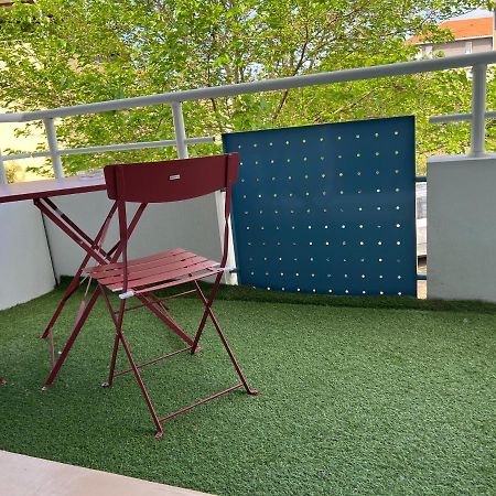 Bienvenue Au Cocon D'Alyssa Apartment Langon  Bagian luar foto