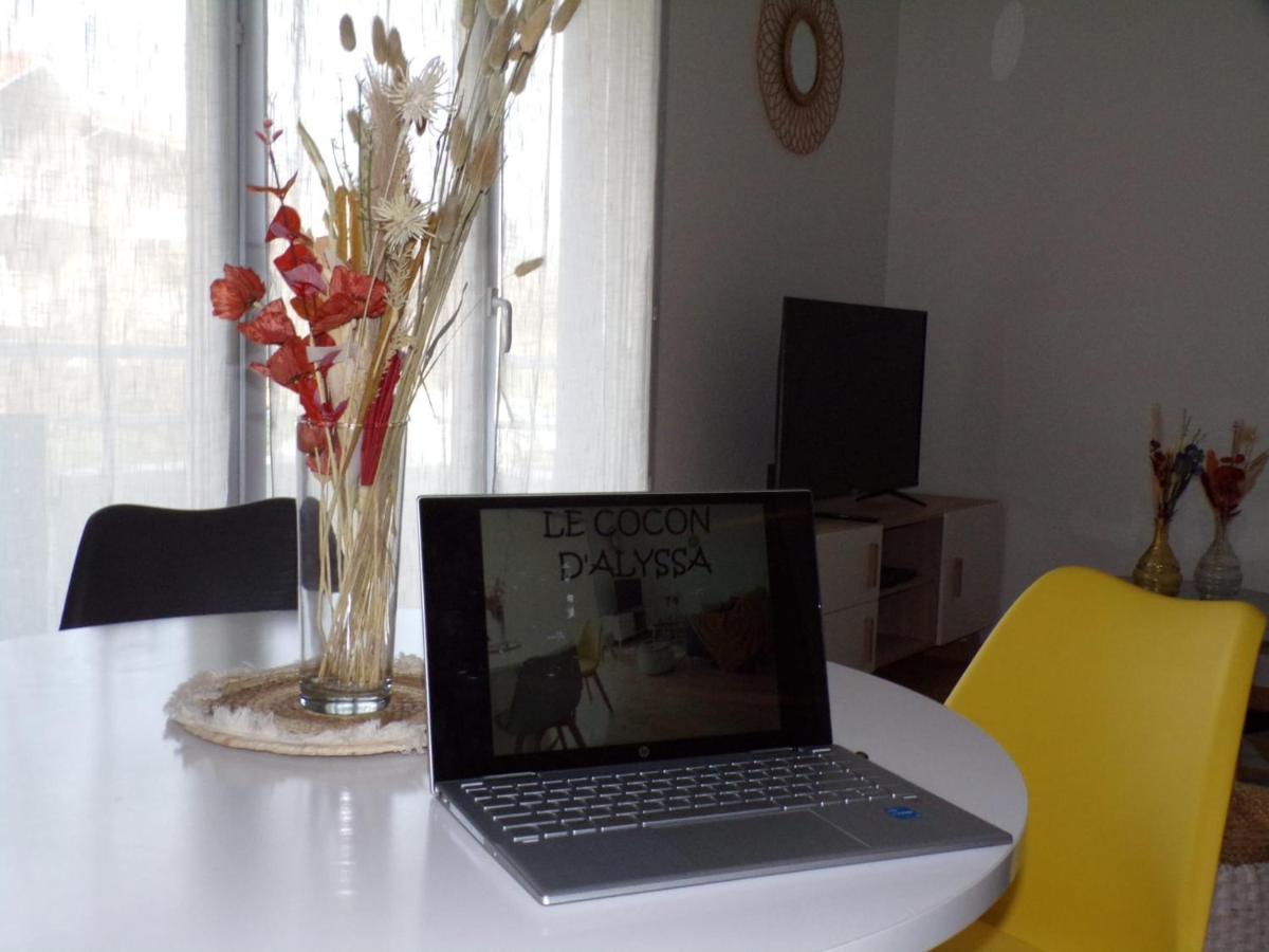Bienvenue Au Cocon D'Alyssa Apartment Langon  Bagian luar foto
