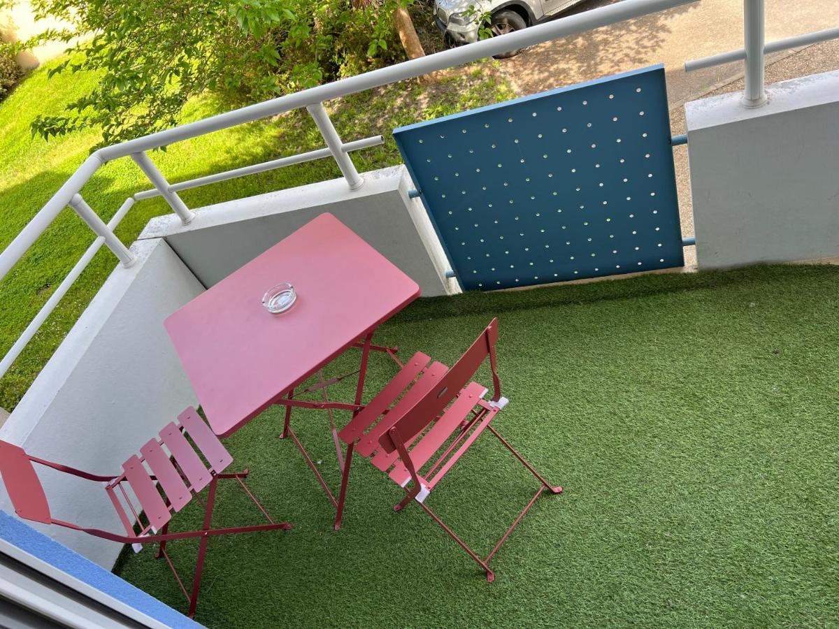 Bienvenue Au Cocon D'Alyssa Apartment Langon  Bagian luar foto